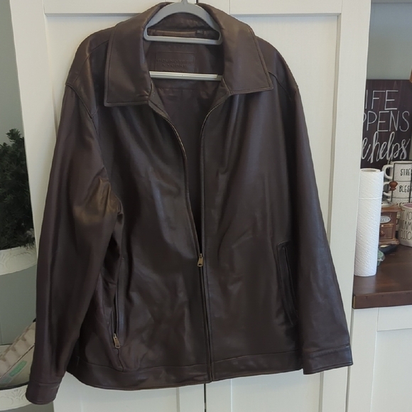 Roundtree & Yorke Brown Bomber Jacket in lamb skin - Picture 1 of 5